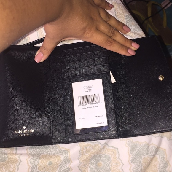 Authentic Black Kate Spade Wristlet - Picture 3 of 4
